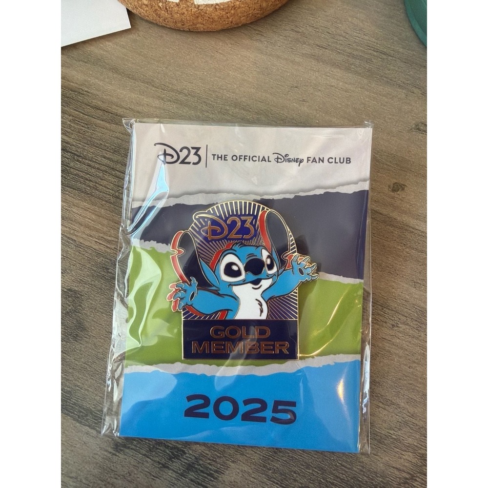 Disney D23 2025‎ Gold Member Exclusive Stitch Enamel Pin